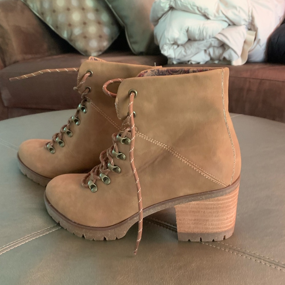 Kork-Ease Brown Lace-Up Heeled Boots